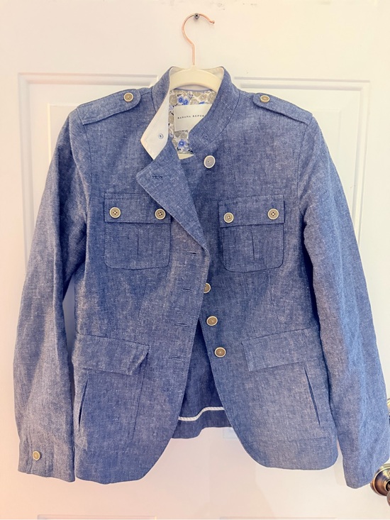 Banana Republic Jackets & Blazers - Banana Republic Blue and Beige Floral-Lined Jacket